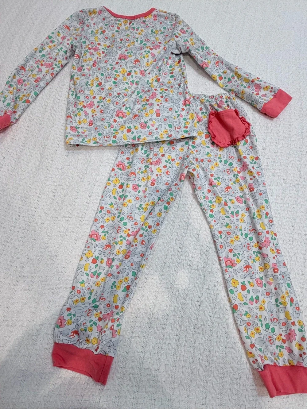Girls' Floral Pink-Trim Long Sleeve Pajama Set